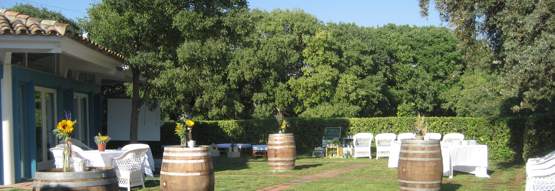 Exterior celebraciones Mas Rabell