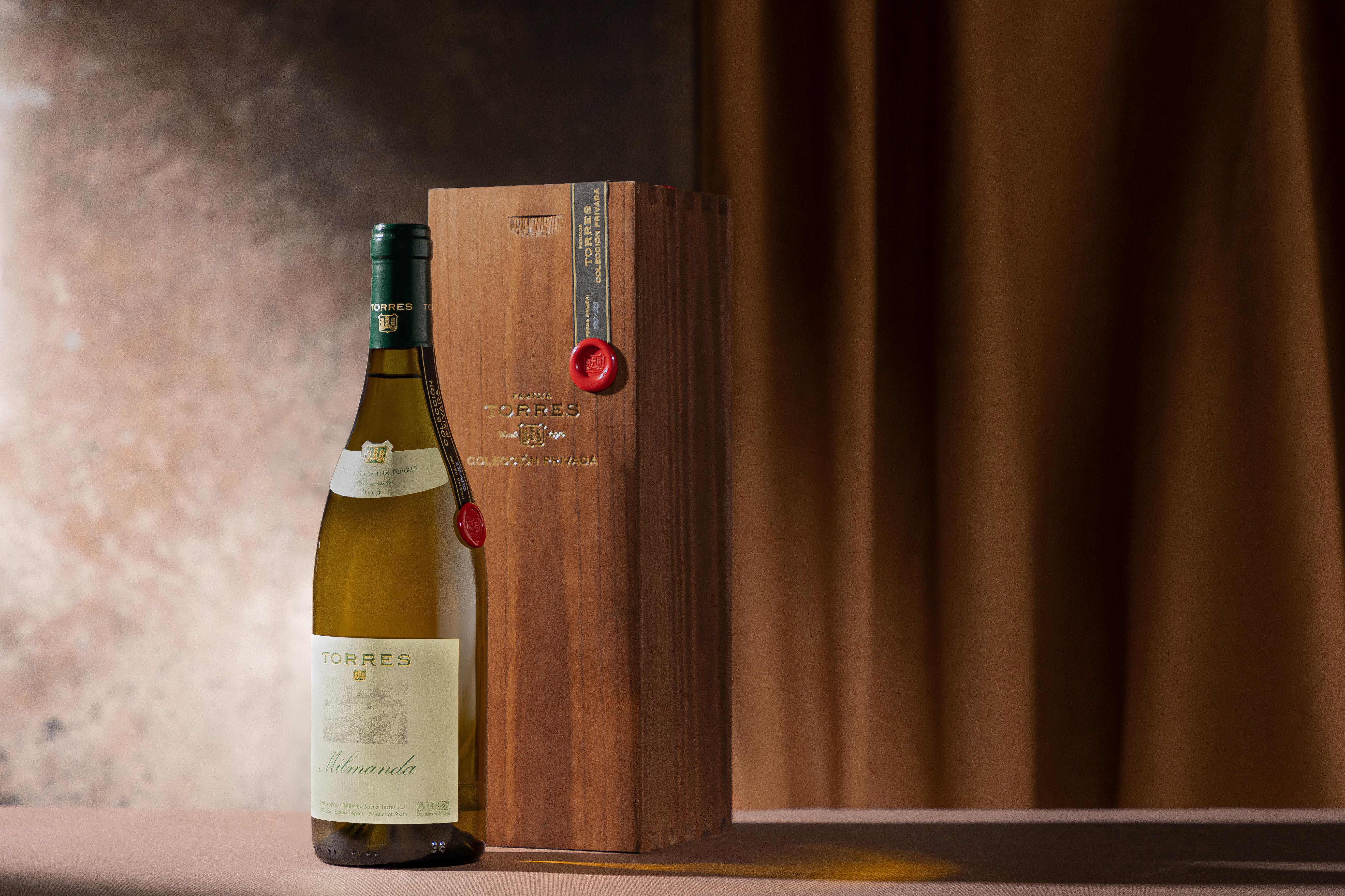 Milmanda 2012, con el estuche de madera de la colección privada.