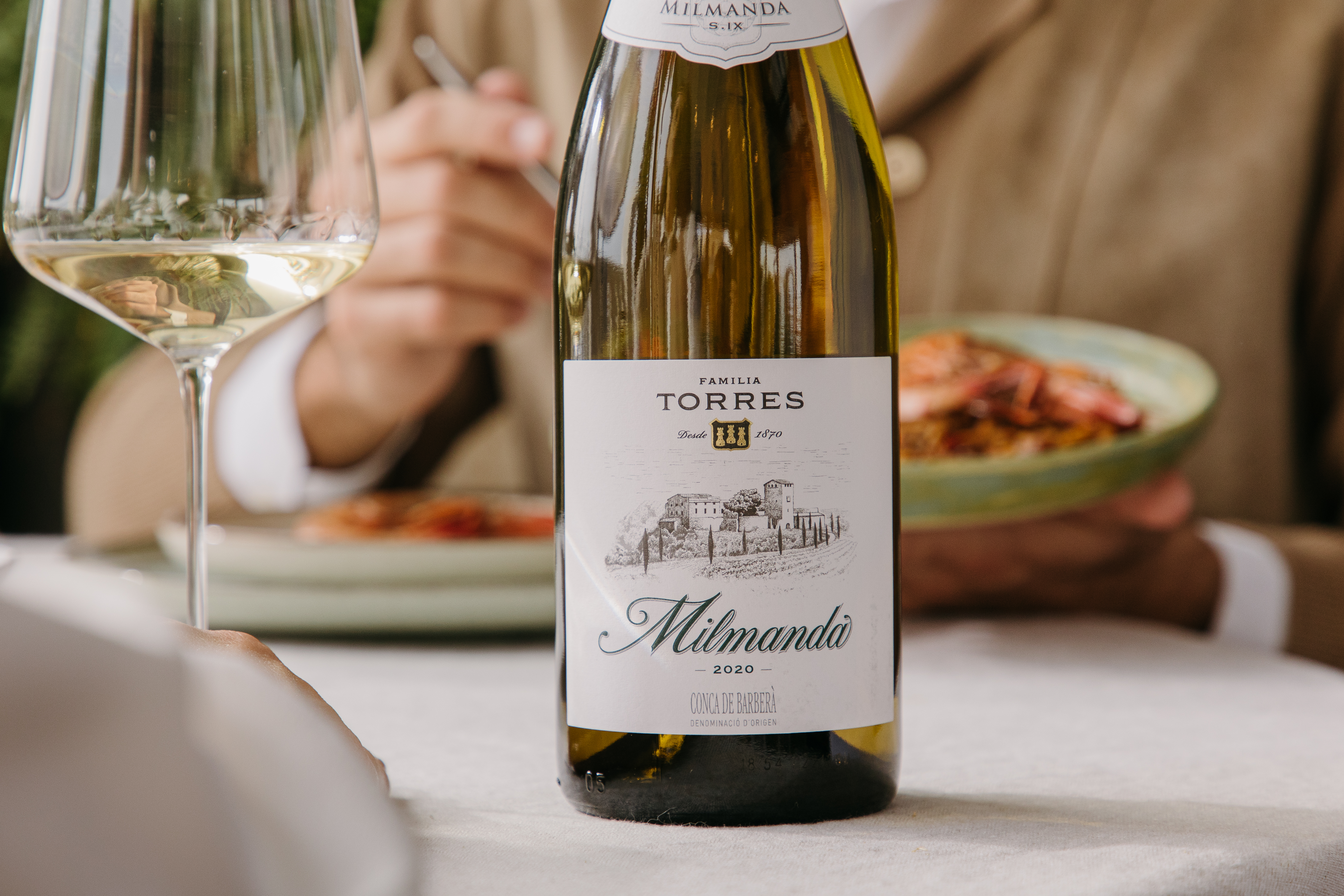 Milmanda, vino blanco de la DO Conca de Barberà, propiedad de Familia Torres.