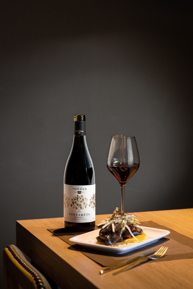 Vinyarets (DO Penedès), un tinto elegante y de carácter.