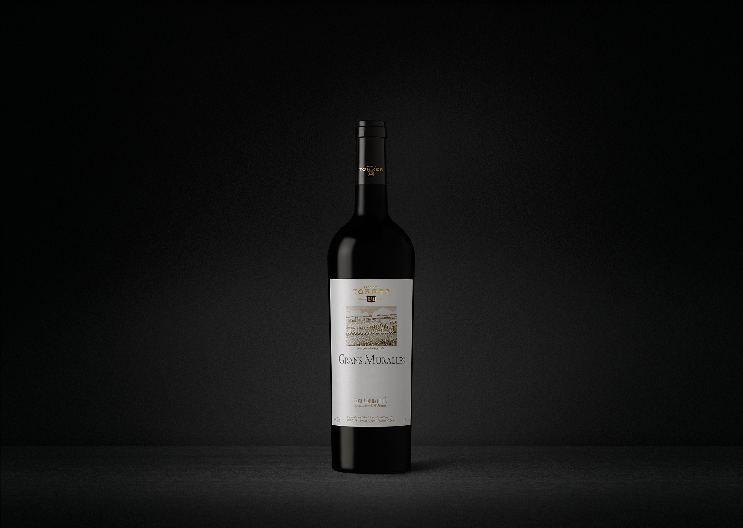 ANTOLOGÍA MIGUEL TORRES Grans Muralles es un vino tinto de la denominación de origen Conca de Barberà.