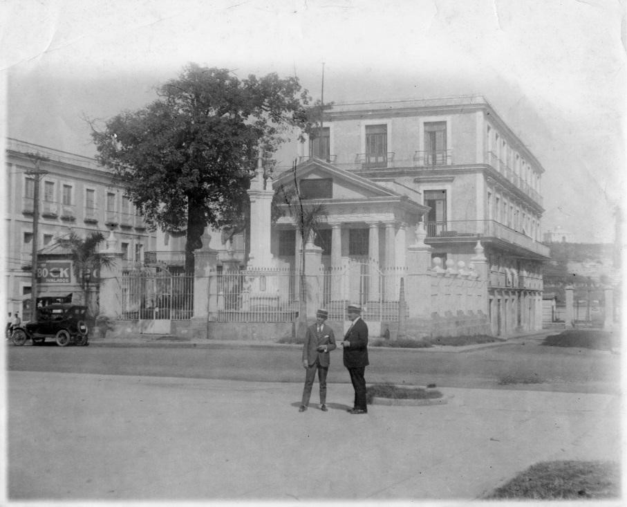 Juan Torres Casals en la Habana, Cuba (1923).